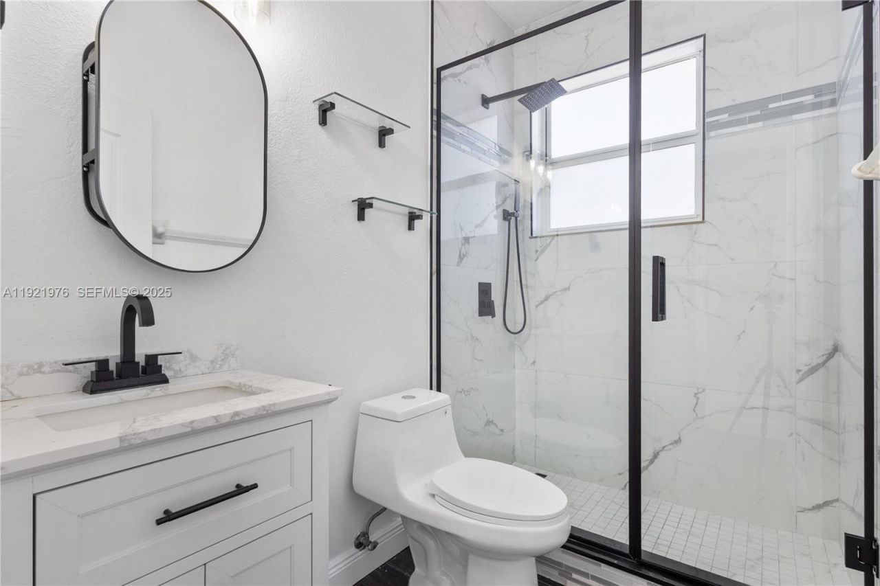 2424 SW 152nd Path, Miami, FL 33185 Photo