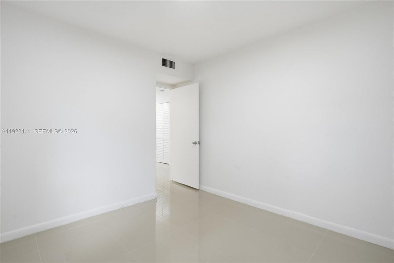 1045 SW 25th Ave, Miami, FL 33135 Photo