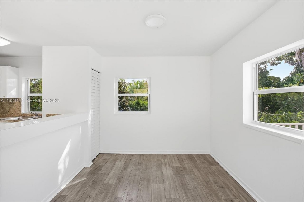 1045 SW 25th Ave, Miami, FL 33135 Photo