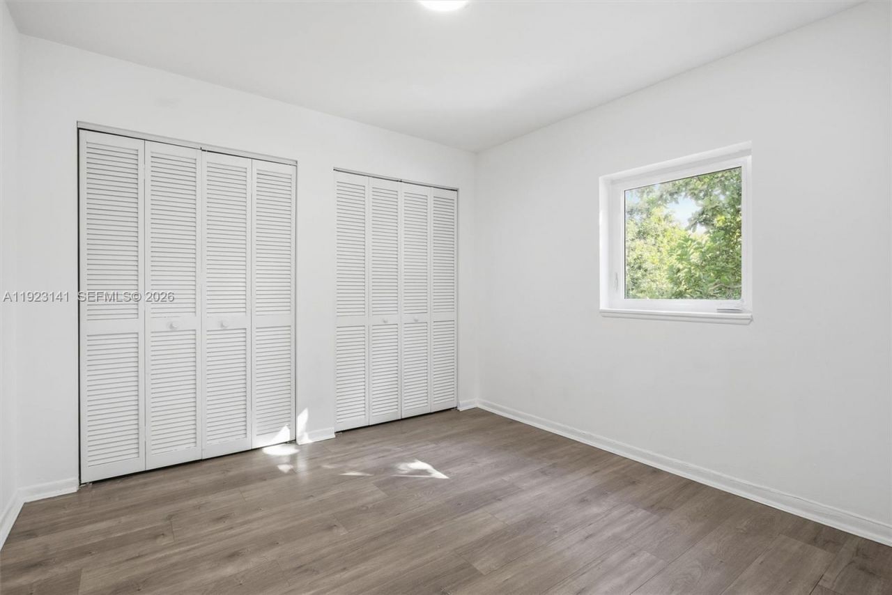 1045 SW 25th Ave, Miami, FL 33135 Photo