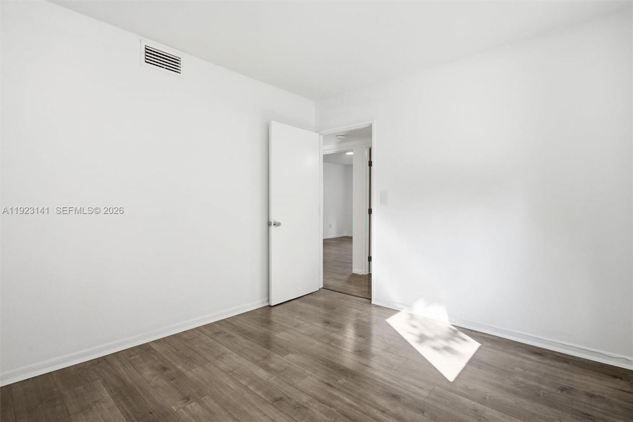 1045 SW 25th Ave, Miami, FL 33135 Photo