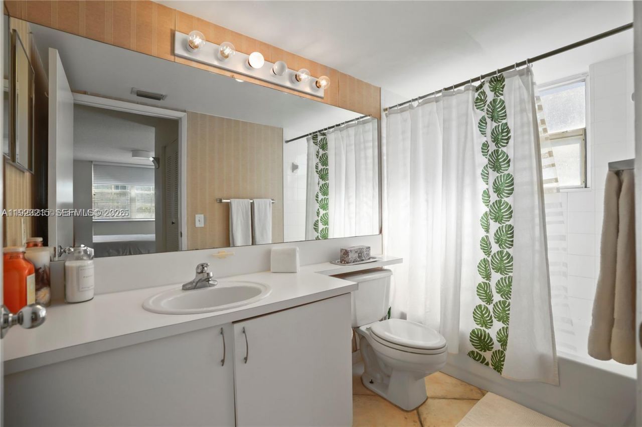 19555 E Country Club Dr, Unit 8502, Aventura, FL 33180 Photo