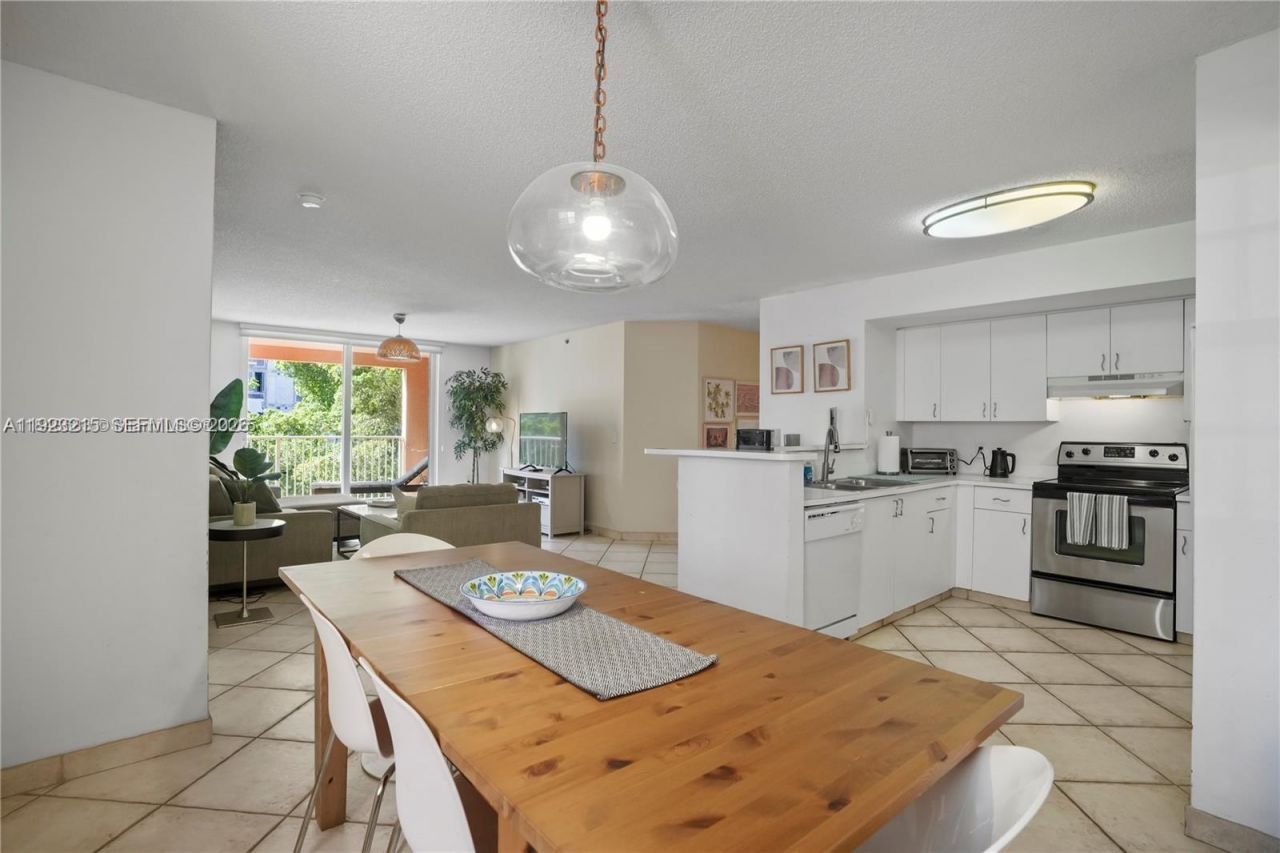 19555 E Country Club Dr, Unit 8502, Aventura, FL 33180 Photo