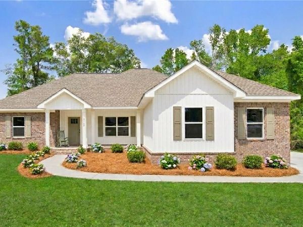 8760 Floyd Crabtree Way, Semmes, AL 36575