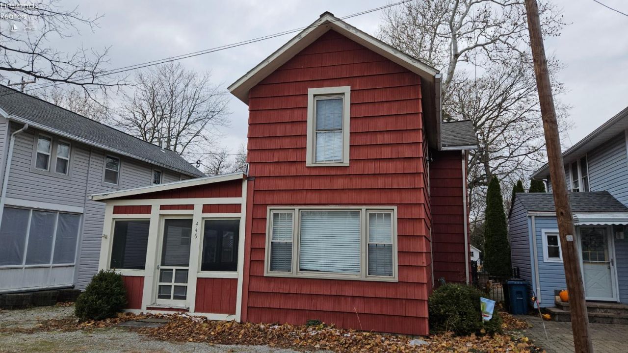 446 Lynn Avenue, Lakeside, OH 43440 Main Photo