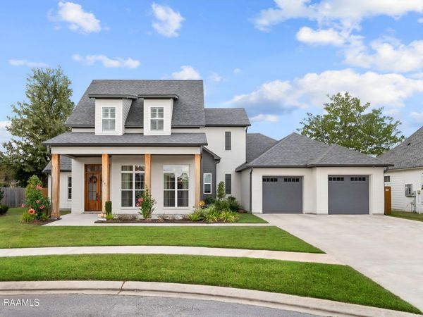 209 Stoney Shadow Drive, Lafayette, LA 70508