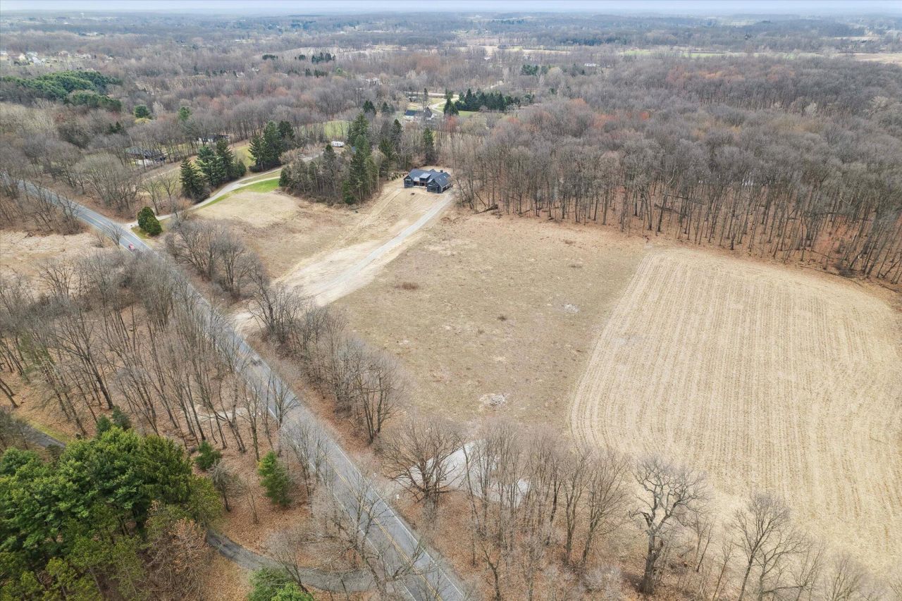 10265 Island Lake Road, Dexter, MI 48130 Main Photo