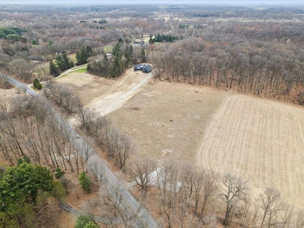 10265 Island Lake Road, Dexter, MI 48130
