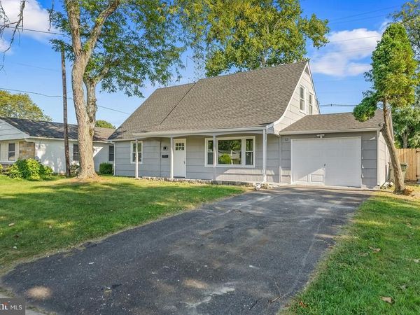 12 HOLBROOK LANE, WILLINGBORO, NJ 08046