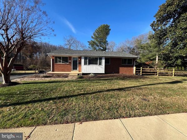 401 MOOREFIELD ROAD SW, VIENNA, VA 22180