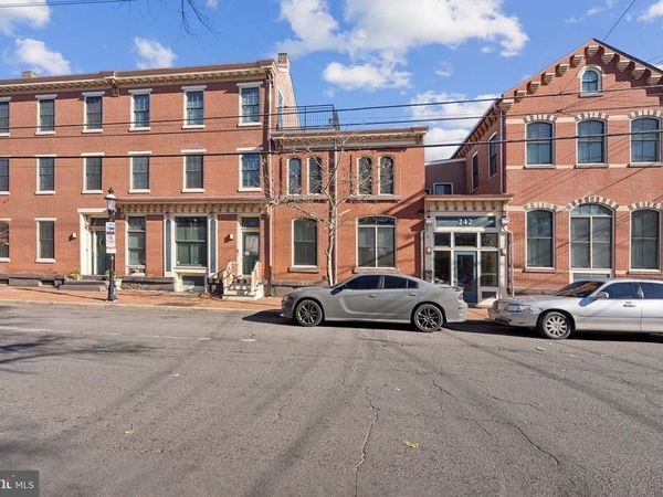 242 CENTRE STREET, Unit 4, TRENTON, NJ 08611