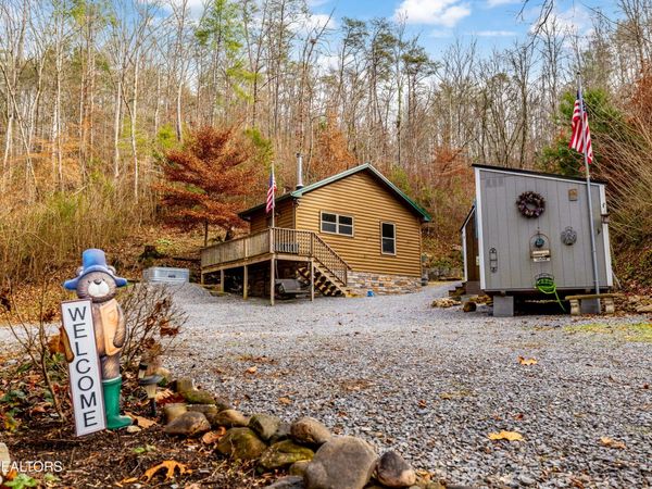 5909 Old Walland Hwy, Walland, TN 37886