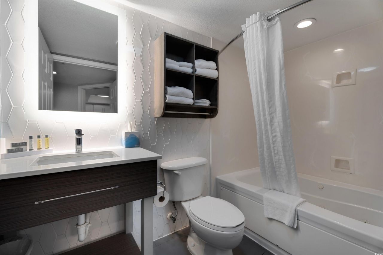 2006 N Ocean Blvd. Photo 22