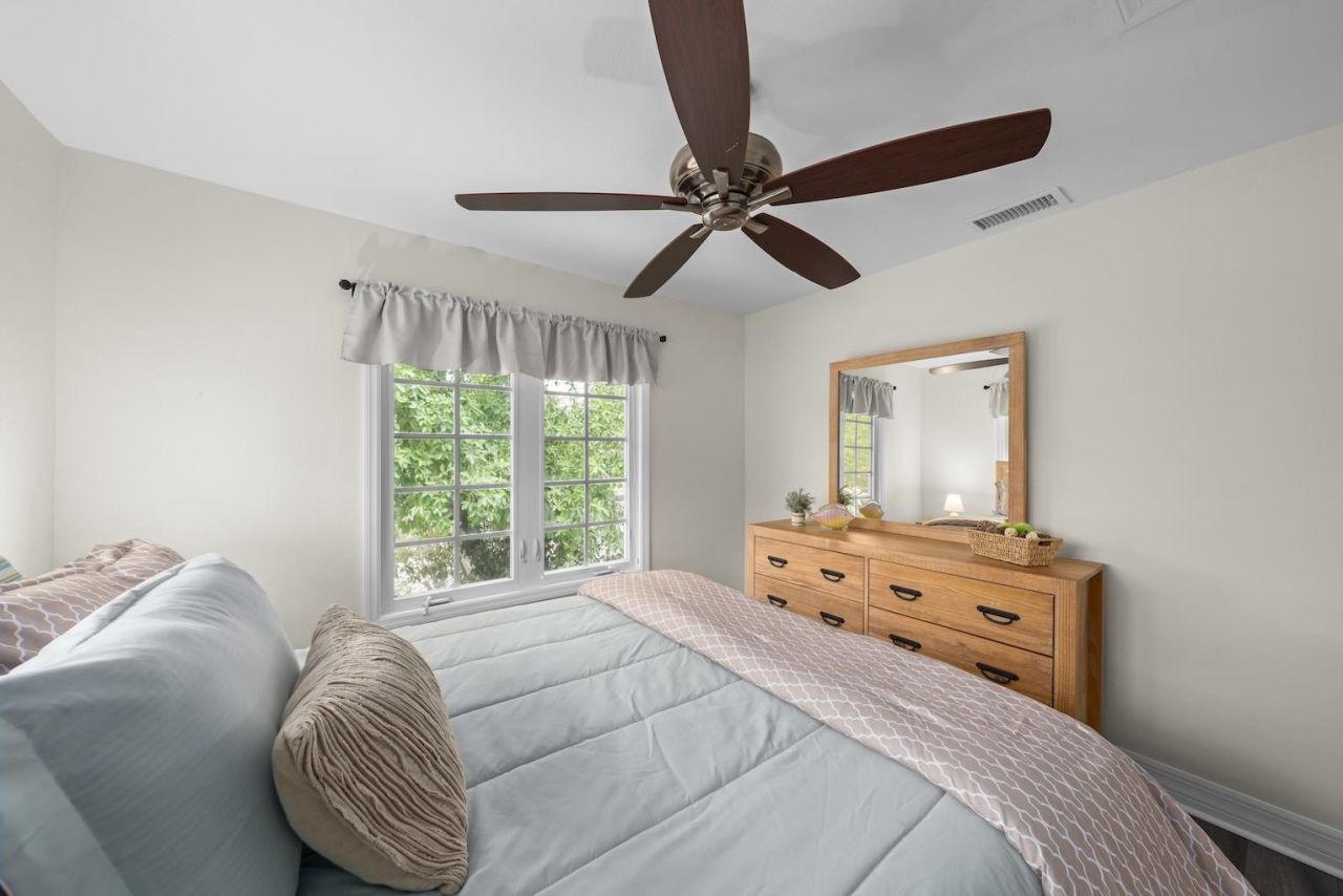 2596 Roosevelt Pl, Sanibel, FL 33957 Photo