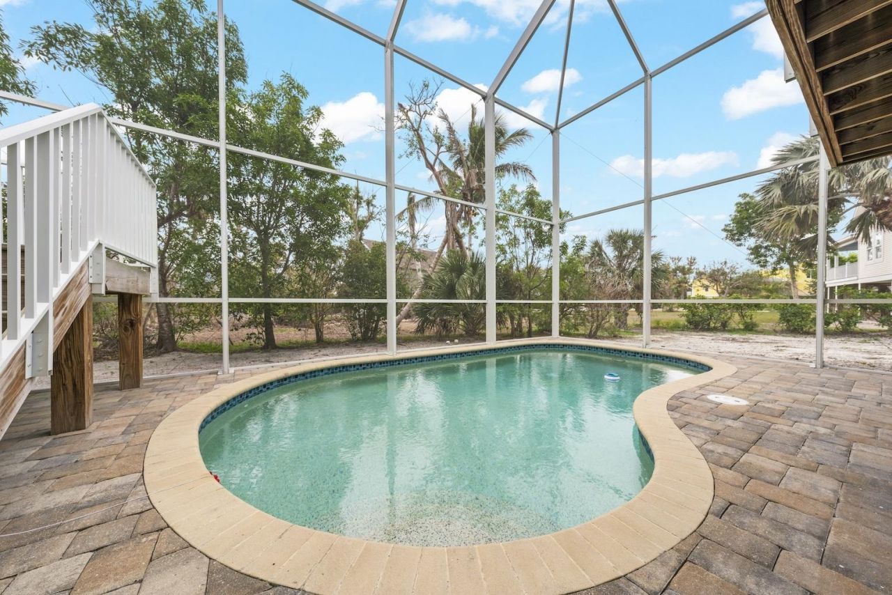 2596 Roosevelt Pl, Sanibel, FL 33957 Photo