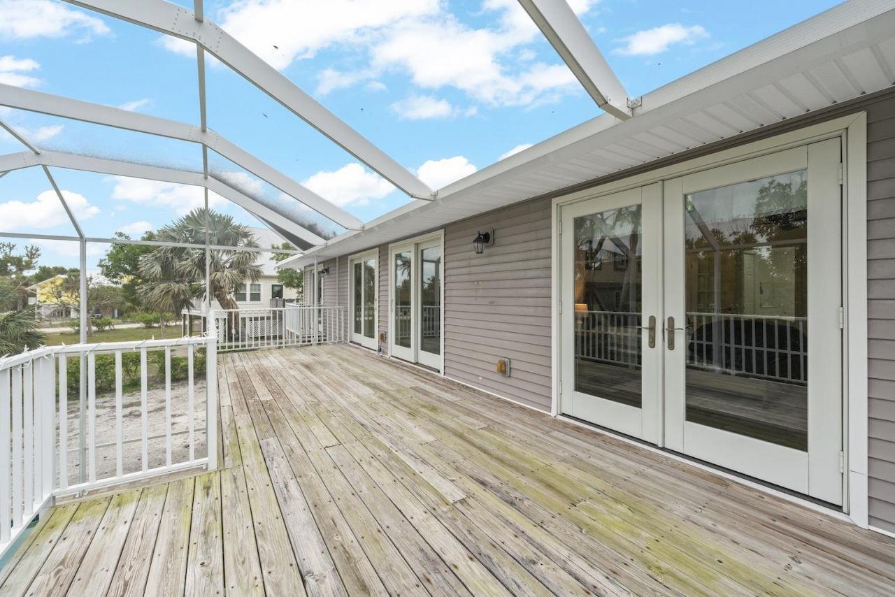 2596 Roosevelt Pl, Sanibel, FL 33957 Photo