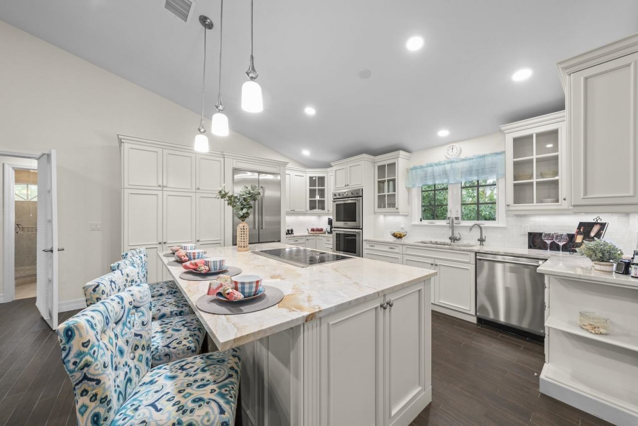 2596 Roosevelt Pl, Sanibel, FL 33957 Photo