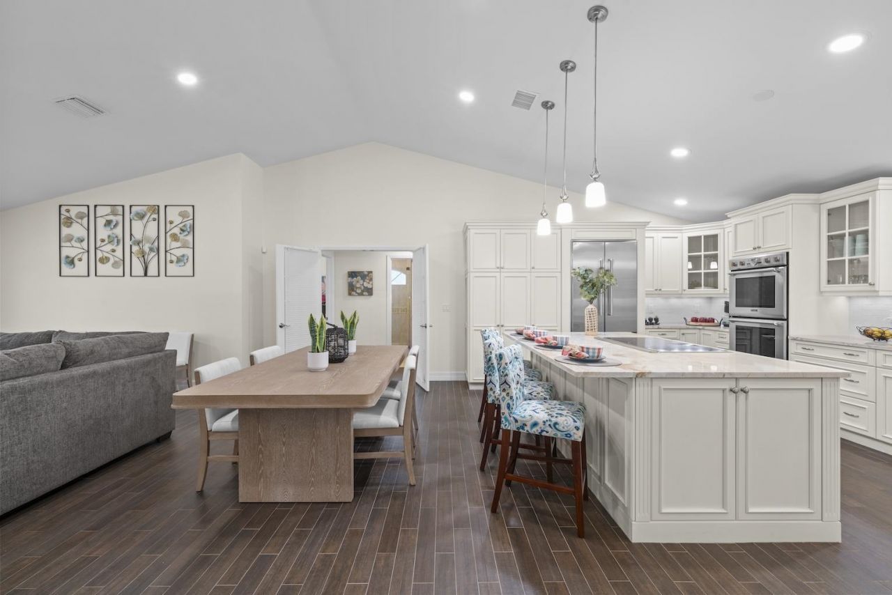 2596 Roosevelt Pl, Sanibel, FL 33957 Photo