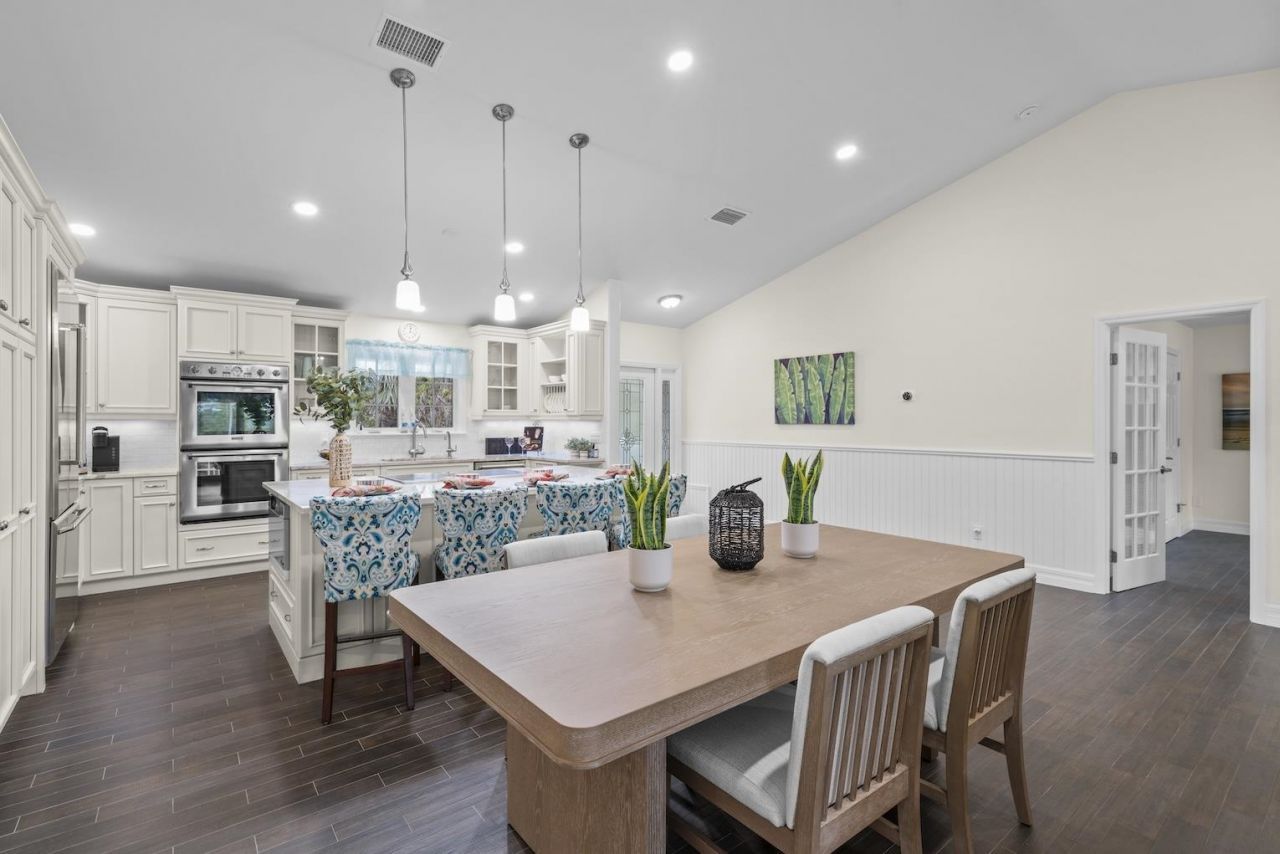 2596 Roosevelt Pl, Sanibel, FL 33957 Photo