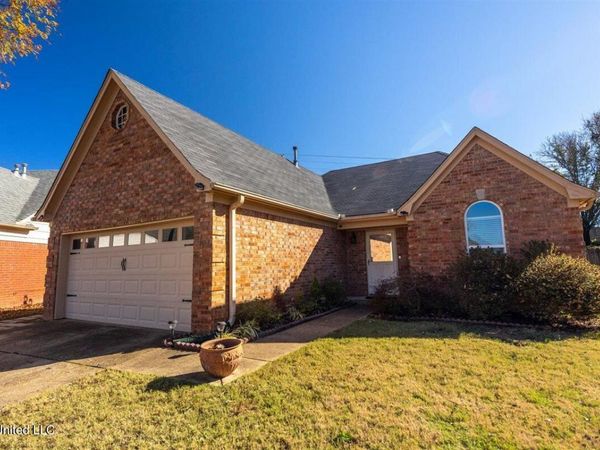 8164 Clubview Drive, Olive Branch, MS 38654