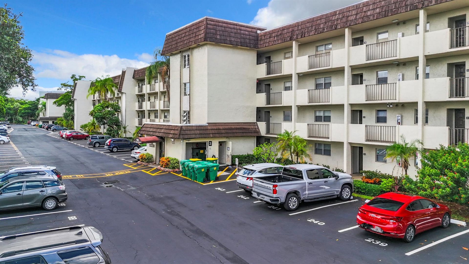 6080 NW 44th Street, Unit 408, Lauderhill, FL 33319 Photo