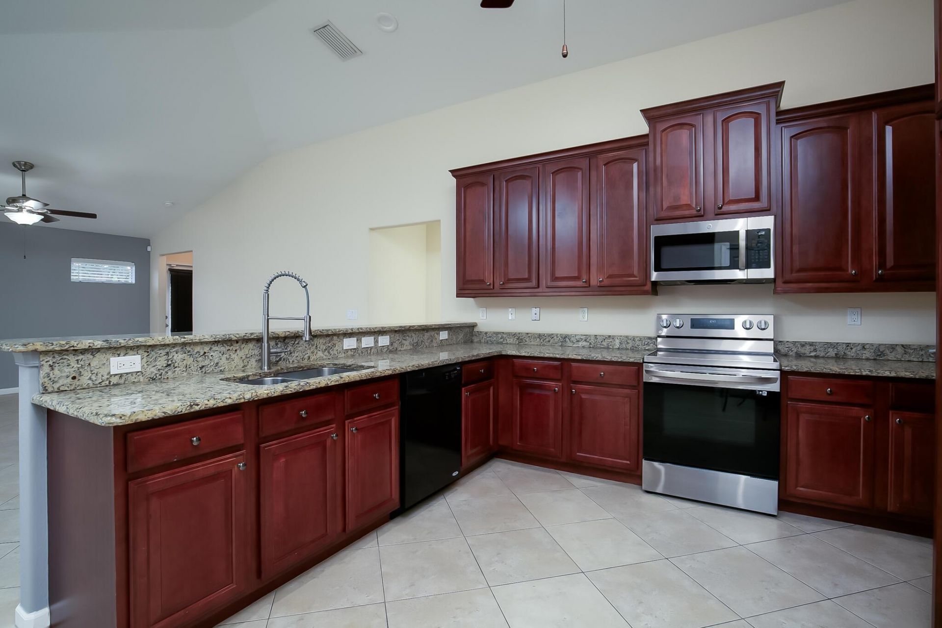 555 SE Nome Drive, Port Saint Lucie, FL 34984 Photo