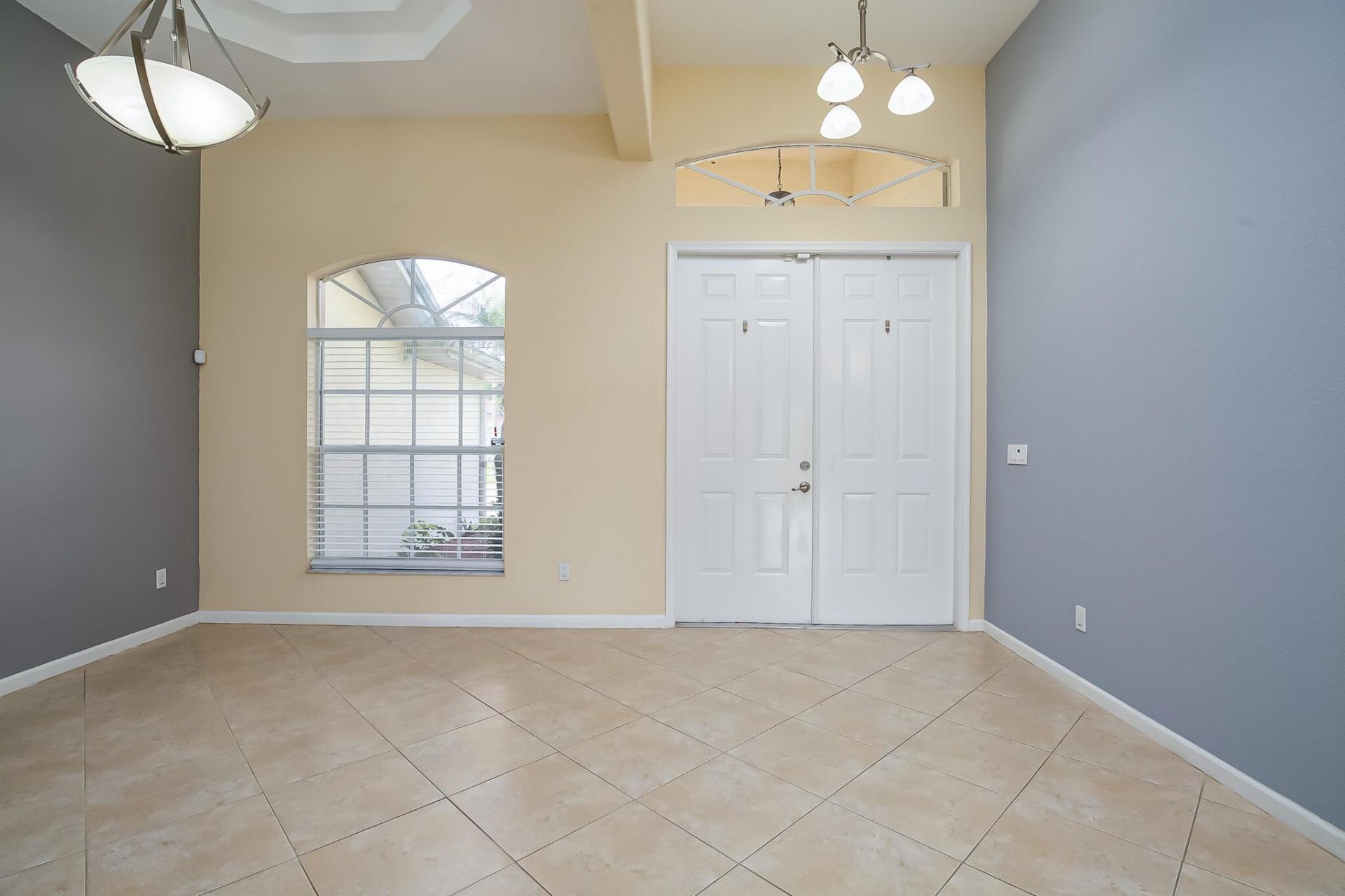 555 SE Nome Drive, Port Saint Lucie, FL 34984 Photo