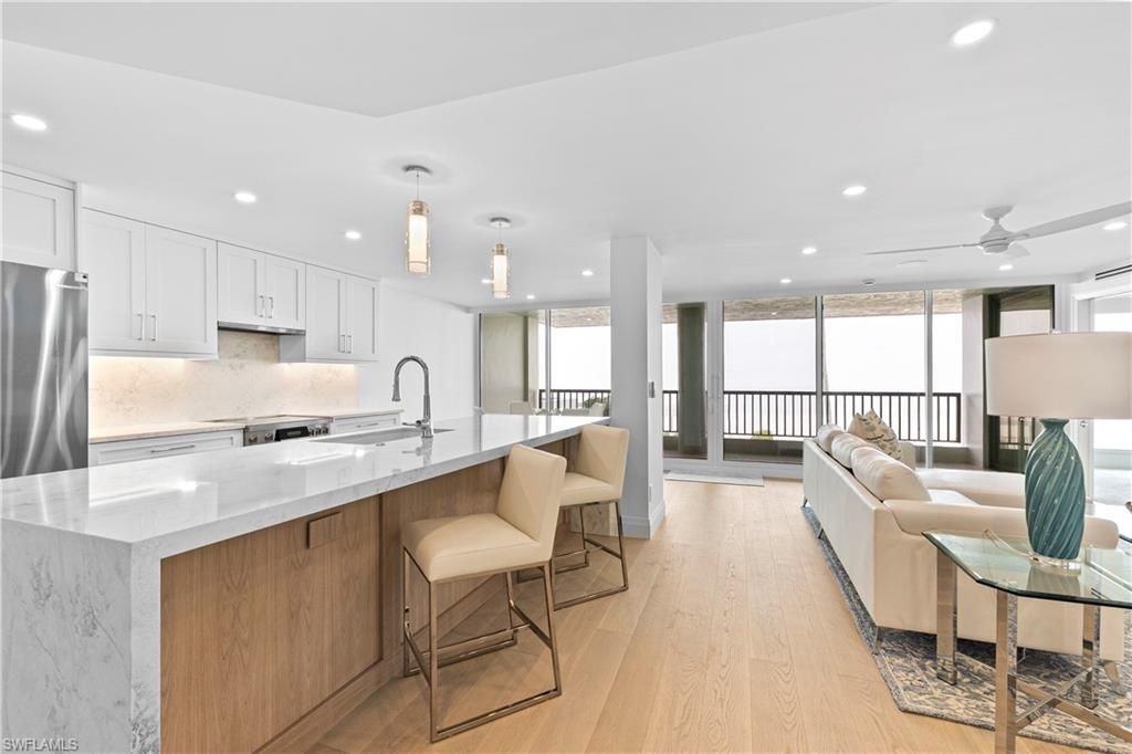 2388 Gulf Shore Blvd N, Unit 204, Naples, FL 34103 Photo