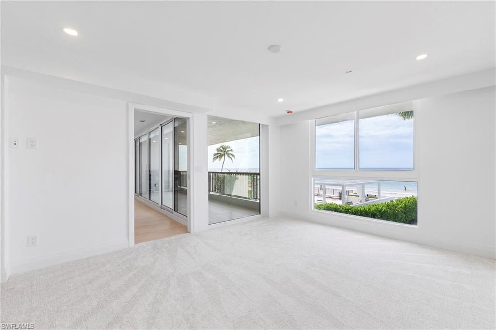 2388 Gulf Shore Blvd N, Unit 204, Naples, FL 34103 Photo