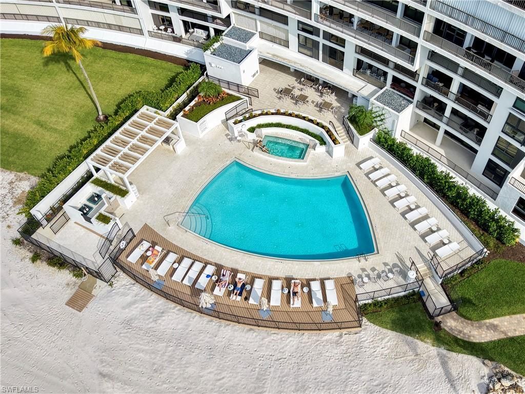 2388 Gulf Shore Blvd N, Unit 204, Naples, FL 34103 Photo