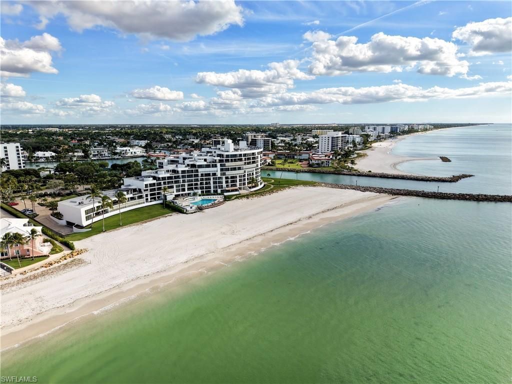 2388 Gulf Shore Blvd N, Unit 204, Naples, FL 34103 Photo
