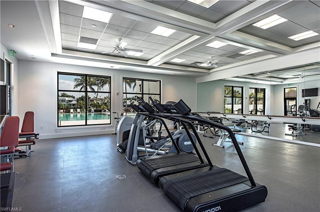 2388 Gulf Shore Blvd N, Unit 204, Naples, FL 34103 Photo