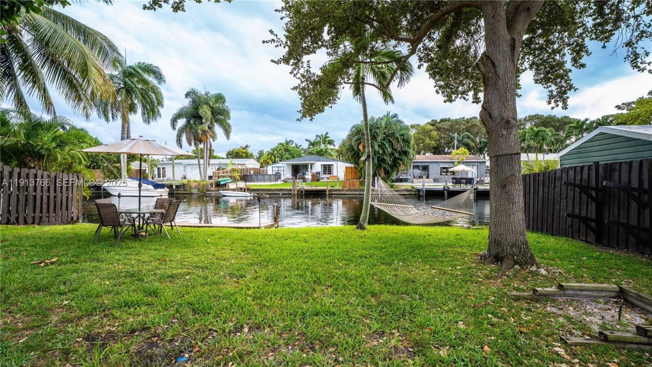 2634 Thomas St, Hollywood, FL 33020 Photo