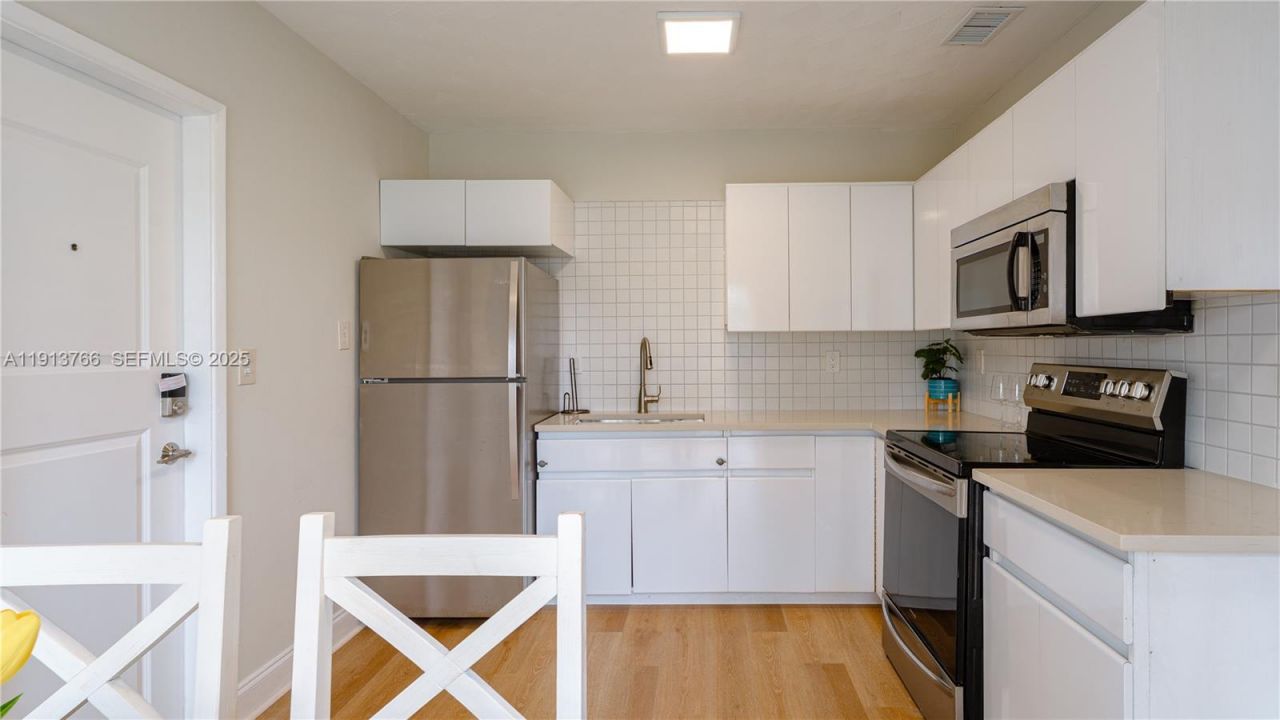 2634 Thomas St, Hollywood, FL 33020 Photo