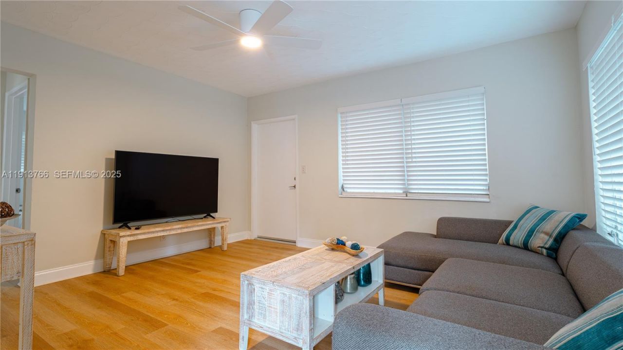 2634 Thomas St, Hollywood, FL 33020 Photo