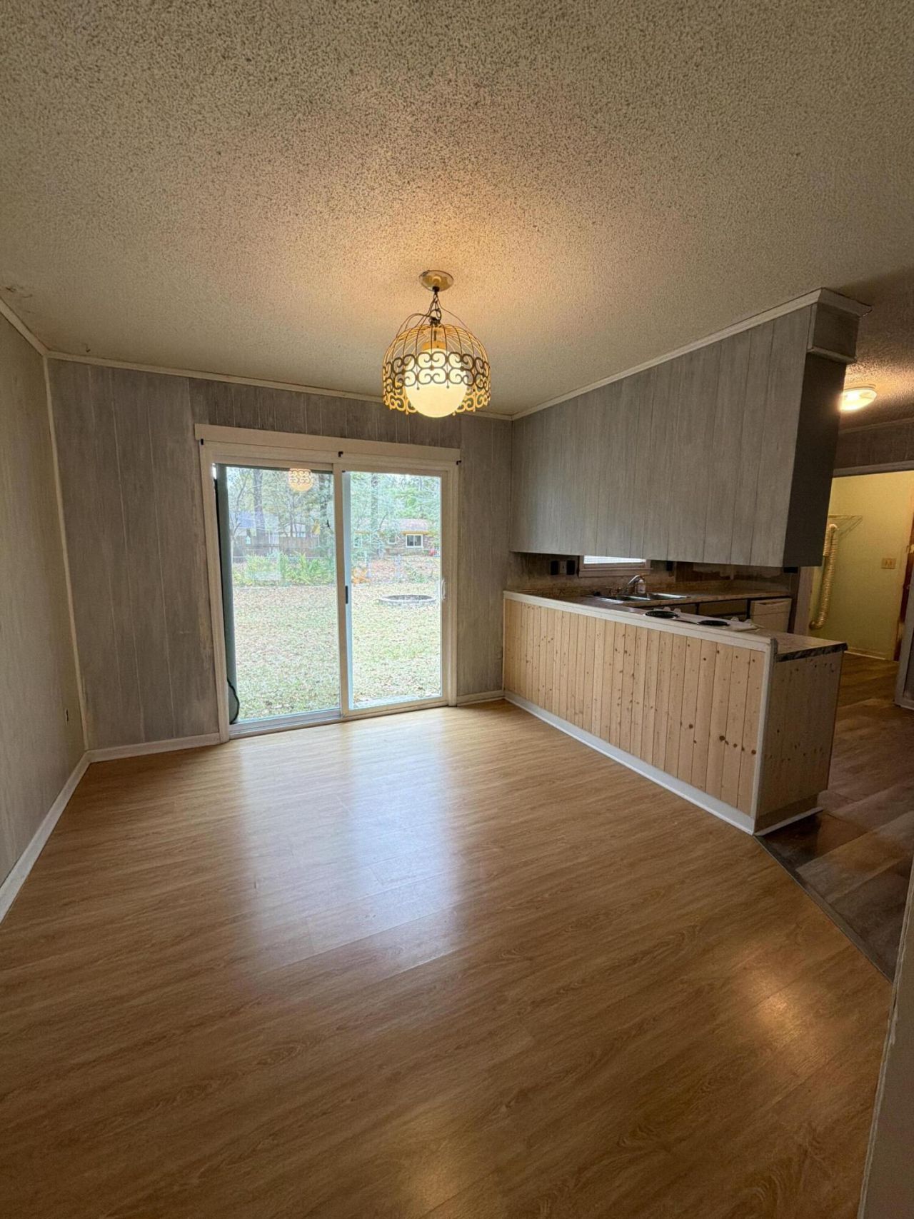 4503 Kindlewood Drive Photo 2