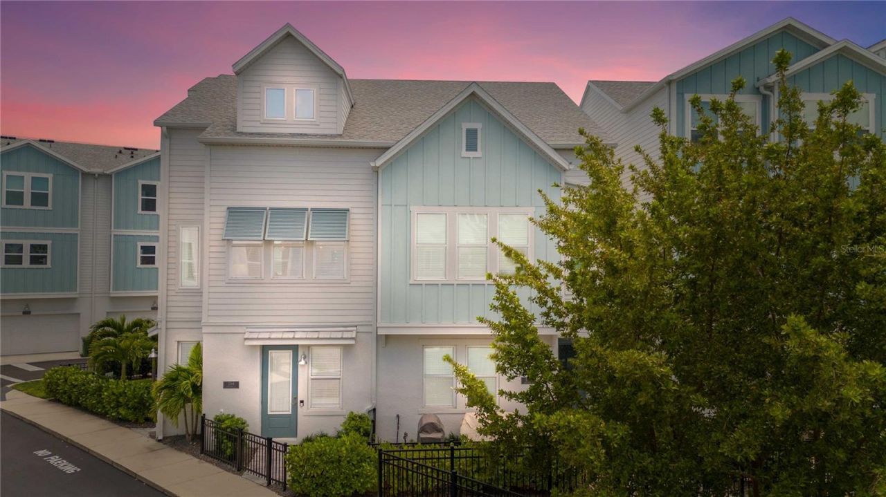 2344 Lindstrom Street, Sarasota, FL 34237 Photo