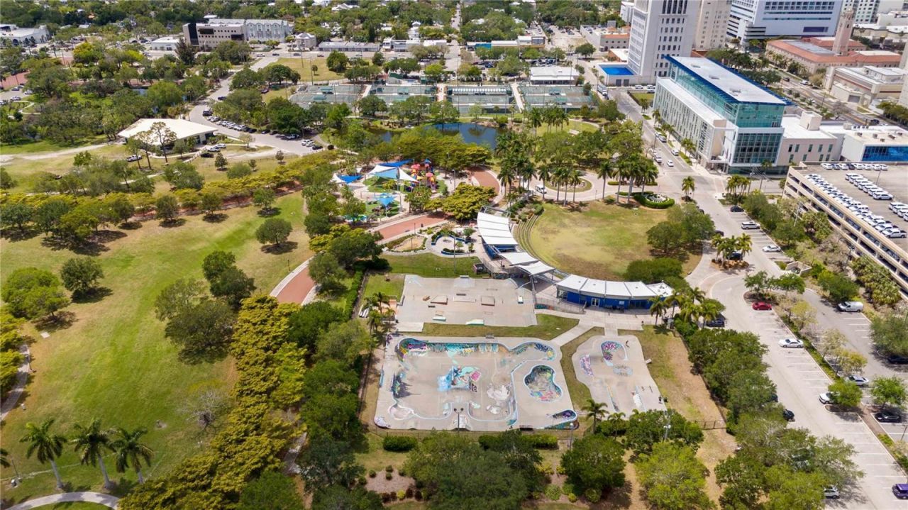 2344 Lindstrom Street, Sarasota, FL 34237 Photo