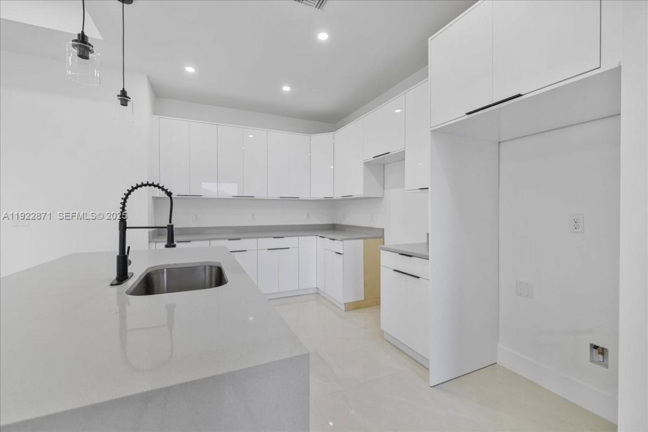 4207 28 St Sw, Lehigh Acres, FL 33976 Photo