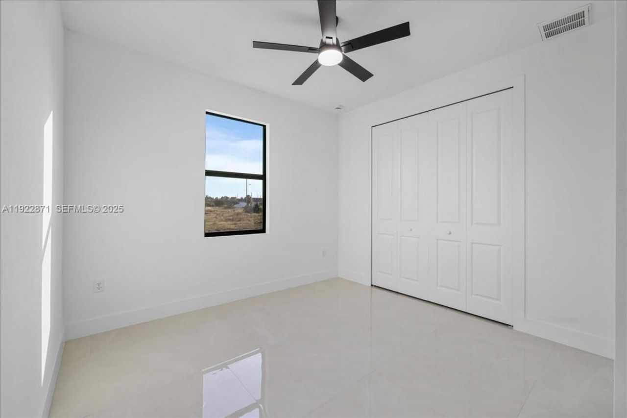 4207 28 St Sw, Lehigh Acres, FL 33976 Photo