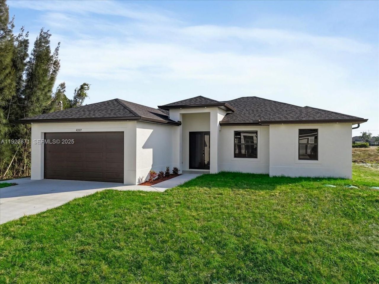 4207 28 St Sw, Lehigh Acres, FL 33976 Photo