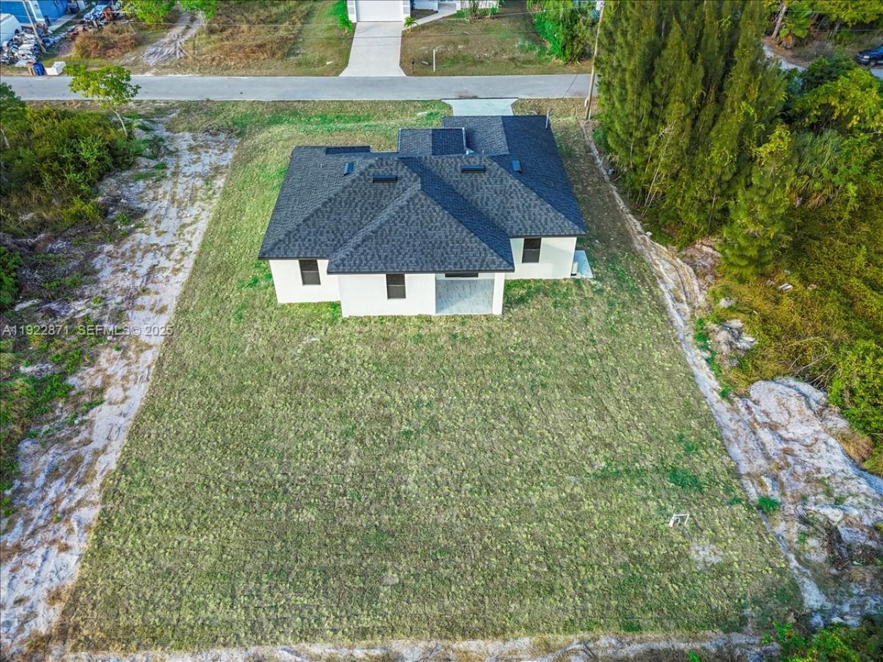 4207 28 St Sw, Lehigh Acres, FL 33976 Photo