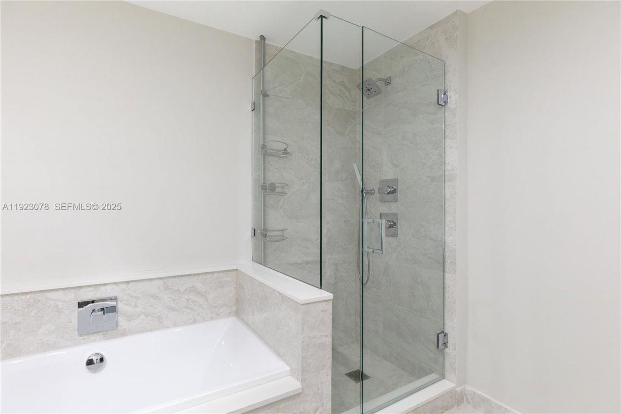 488 NE 18th St, Unit 5012, Miami, FL 33132 Photo