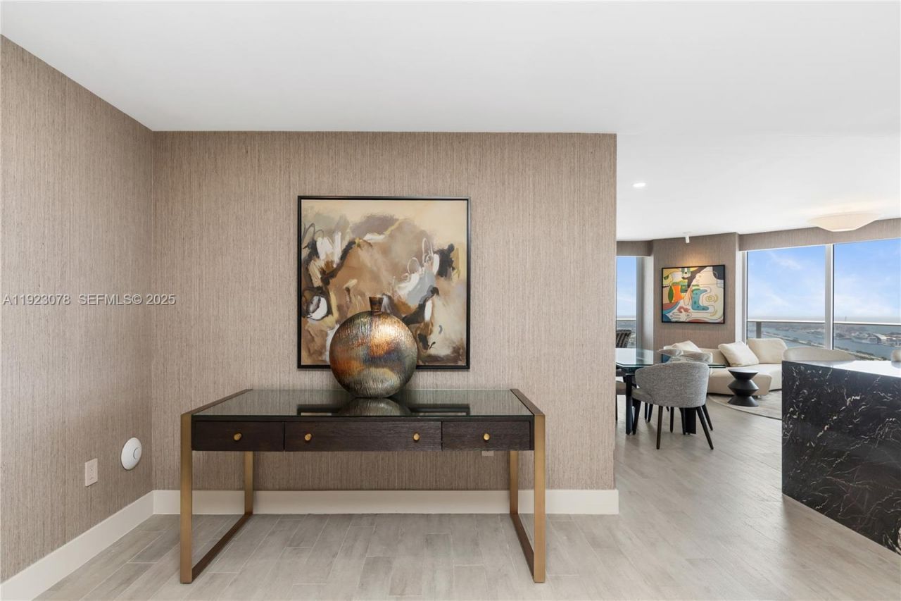 488 NE 18th St, Unit 5012, Miami, FL 33132 Photo