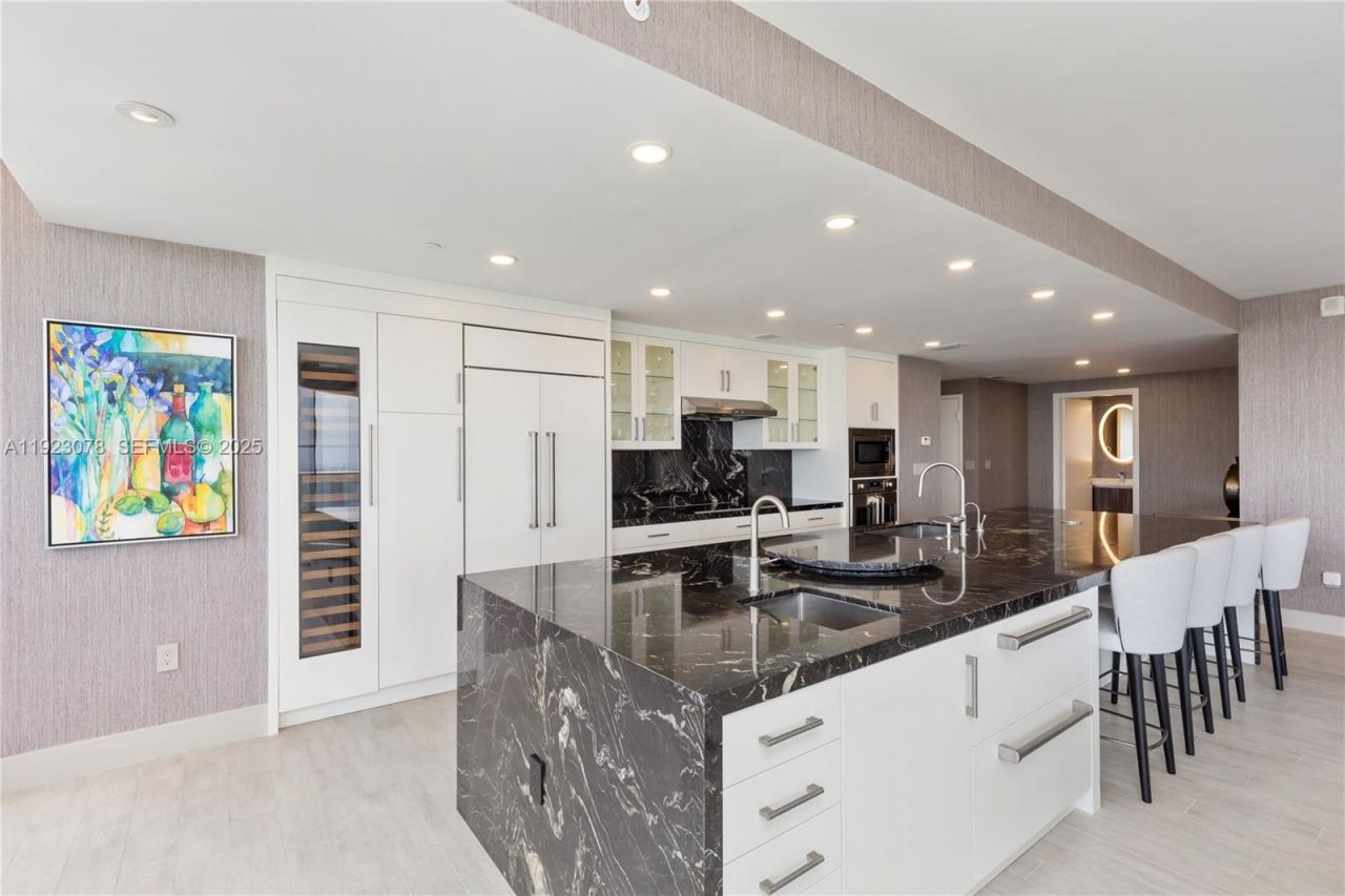 488 NE 18th St, Unit 5012, Miami, FL 33132 Photo