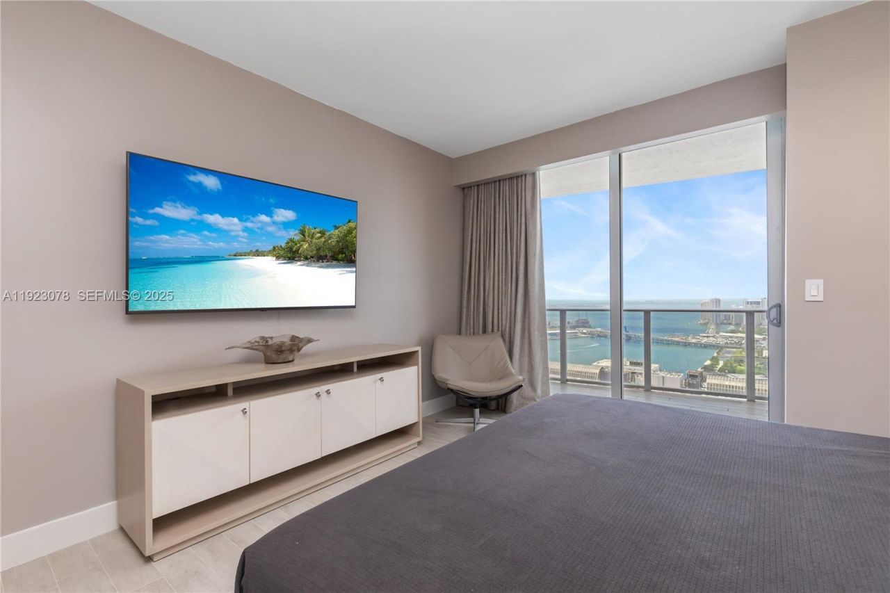 488 NE 18th St, Unit 5012, Miami, FL 33132 Photo