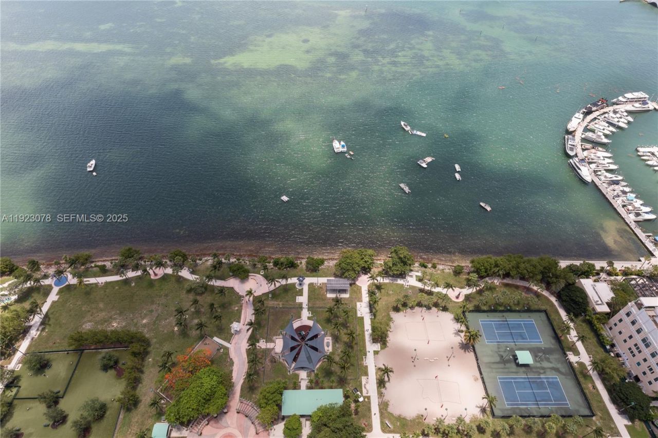 488 NE 18th St, Unit 5012, Miami, FL 33132 Photo