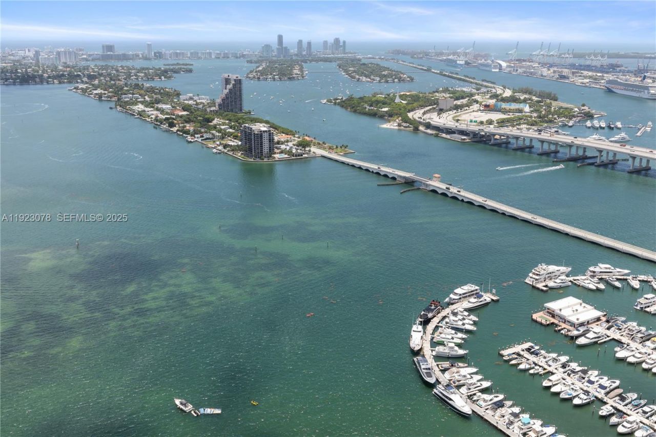 488 NE 18th St, Unit 5012, Miami, FL 33132 Photo