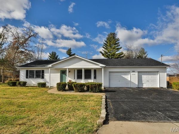 1819 Oak Tree Street, St Peters, MO 63376