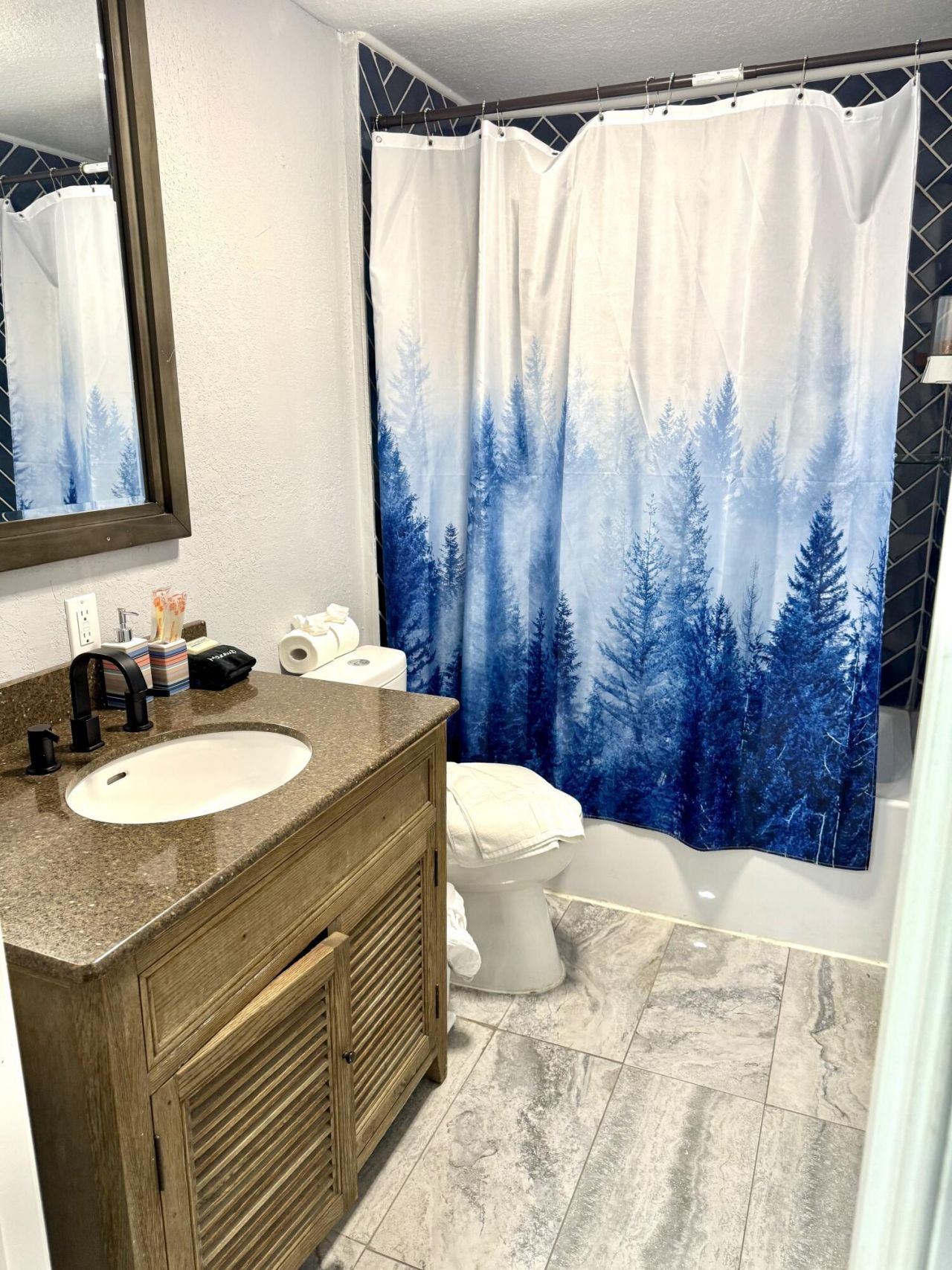 4319 Davison Road Photo 13